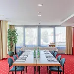 Отель Intercityhotel 4*