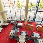 Intercityhotel 4*