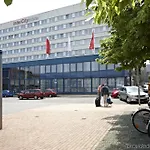 Intercityhotel Отель Шверин