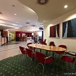Intercityhotel Отель Шверин