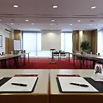 Intercityhotel Отель Шверин