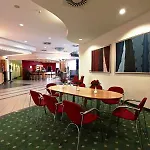 Intercityhotel Отель Шверин