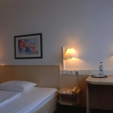 Intercityhotel 호텔 4*