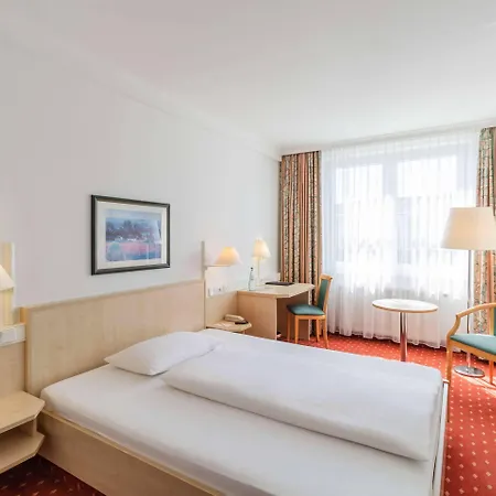 Отель Intercityhotel Шверин