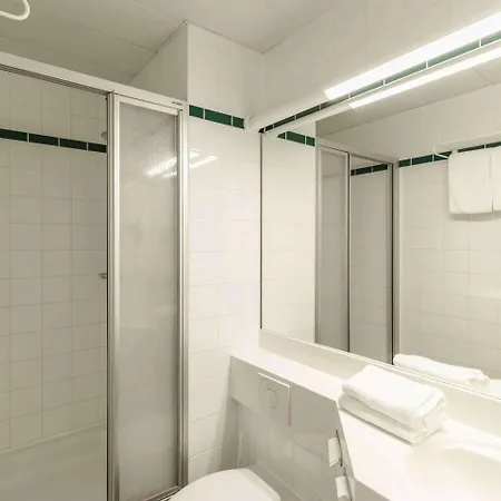 Intercityhotel 호텔