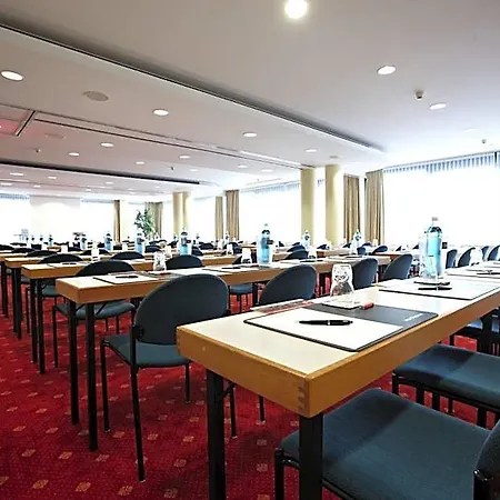 Intercityhotel Hotel 4*
