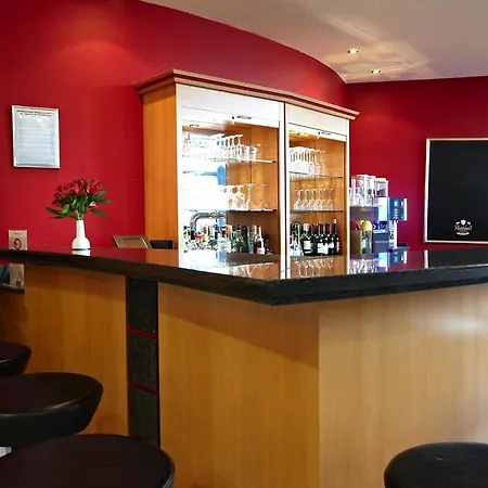 Отель Intercityhotel Шверин