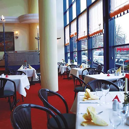 Отель Intercityhotel