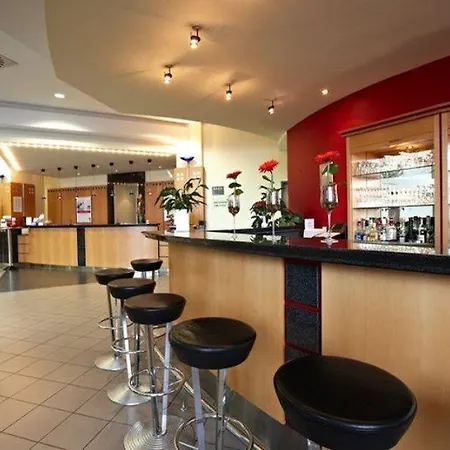 호텔 Intercityhotel 4*