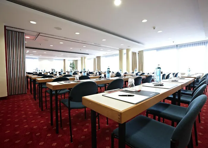 Intercityhotel Отель