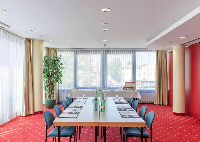 Отель Intercityhotel 4*