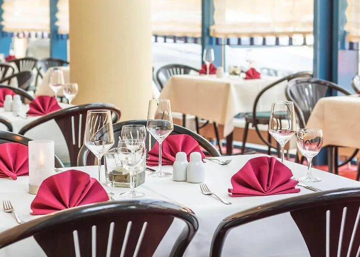 Intercityhotel Отель 4*