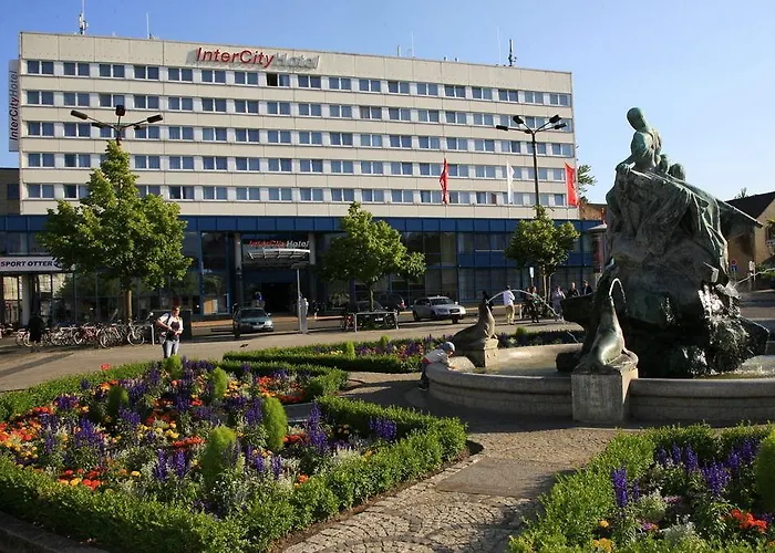 Intercityhotel Отель Шверин
