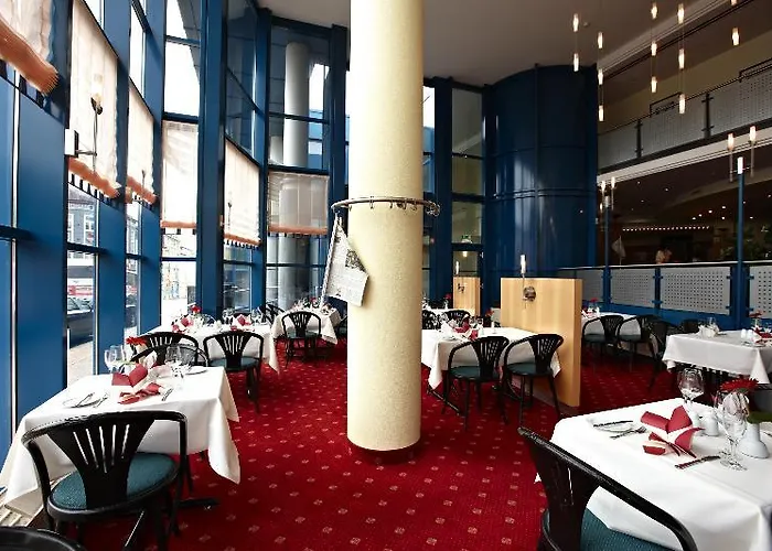 Intercityhotel Отель Шверин