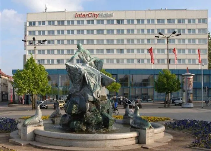 Отель Intercityhotel 4*
